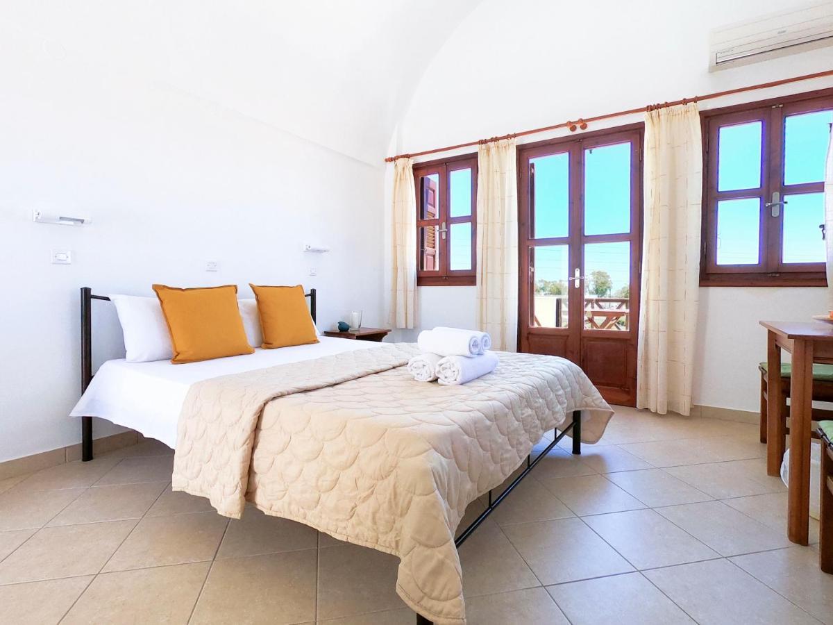 Almyra Villa Perissa  Exteriér fotografie