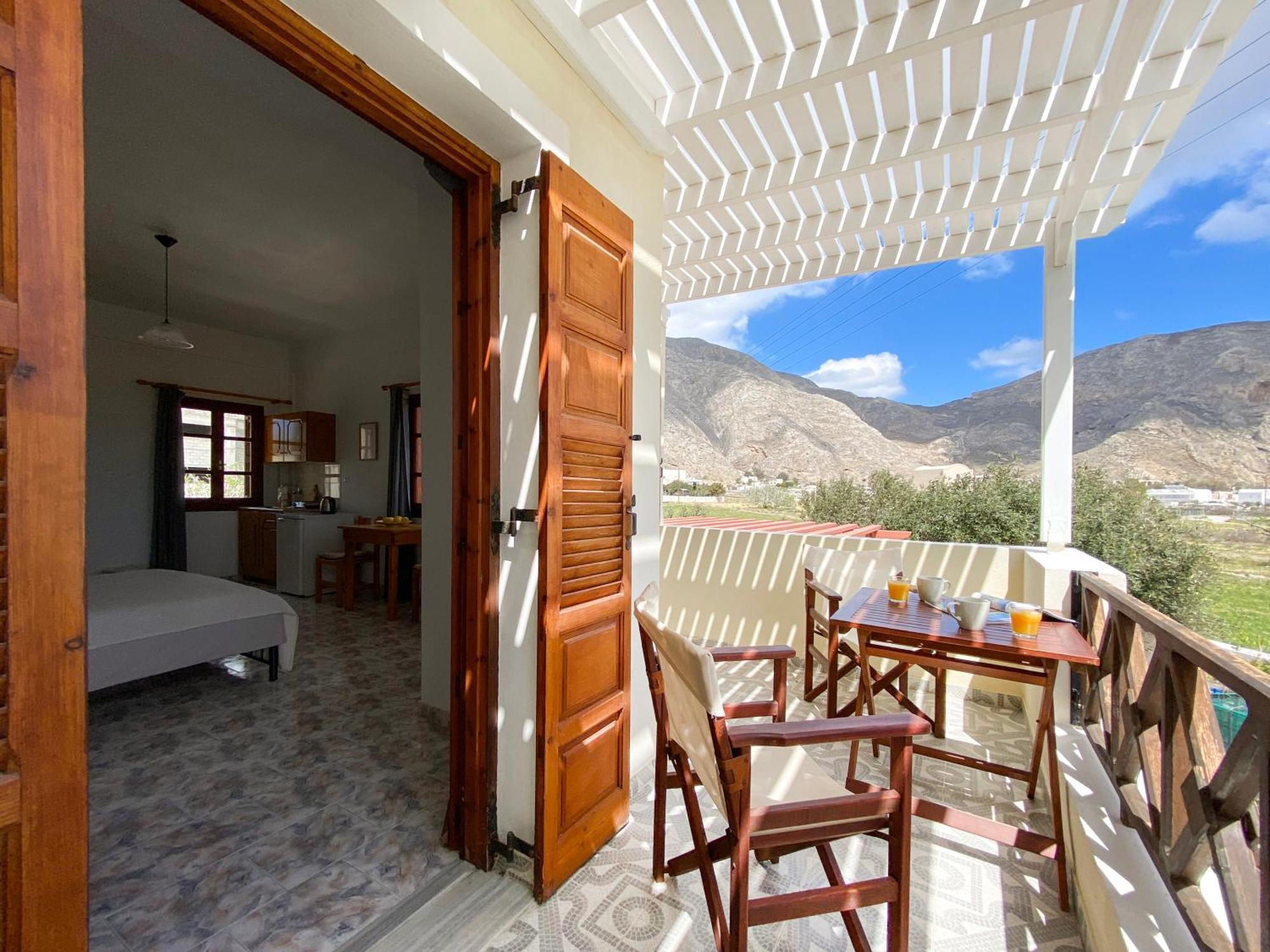 Almyra Villa Perissa  Pokoj fotografie